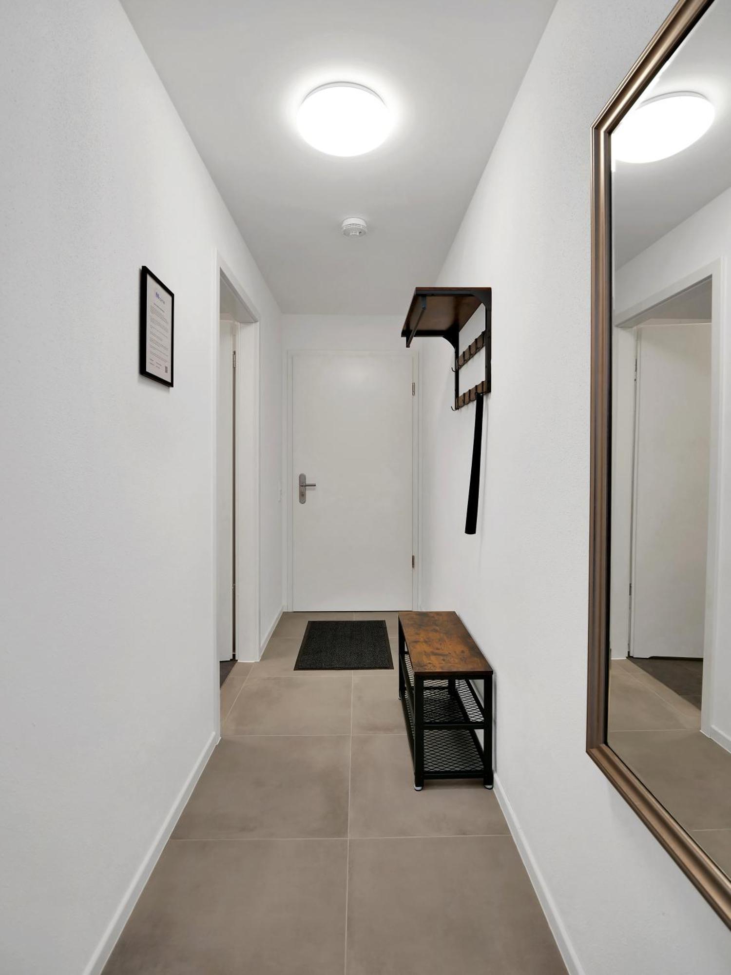 Inhome Studio Apartment - Kueche - Parken - Tv シュヴェービッシュ・ハル エクステリア 写真